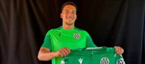 Robbie Cleary joins the Kingdom on loan from League Two side Salford City
